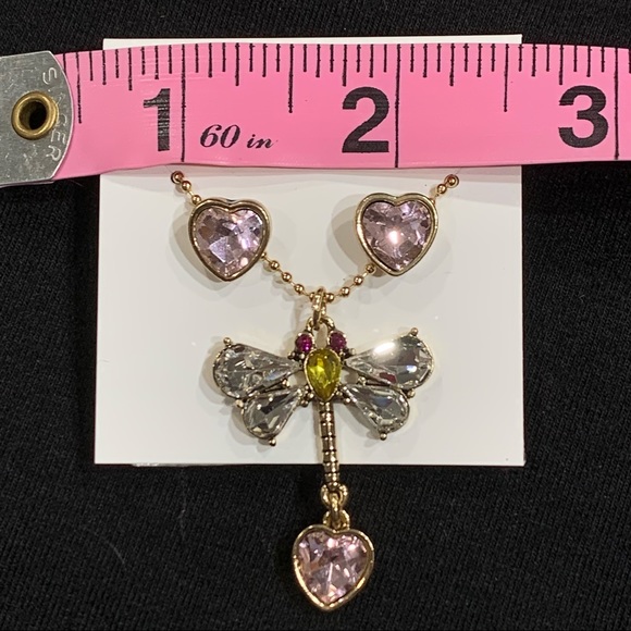 BETSEY JOHNSON Sparkling Crystals HEART EARRINGS & DRAGONFLY NECKLACE SET! - Picture 9 of 9